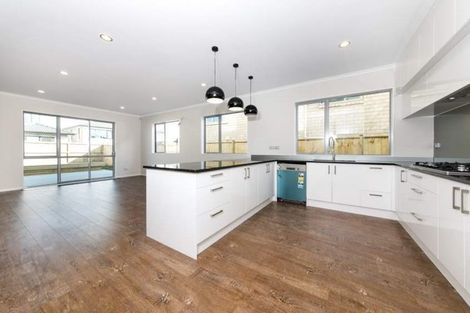 Photo of property in 9 Tinaku Road, Flat Bush, Auckland, 2019