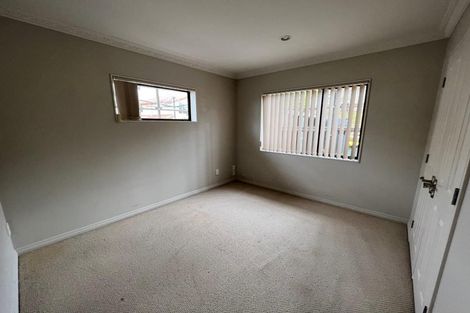 Photo of property in 4 Andara Close, Pinehill, Auckland, 0632