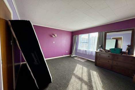 Photo of property in 16 Ernest Street, Ranui, Porirua, 5024