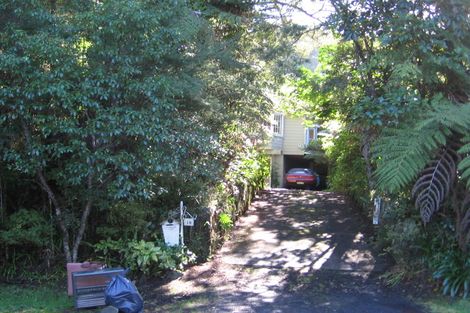 Photo of property in 19 Waima Crescent, Titirangi, Auckland, 0604