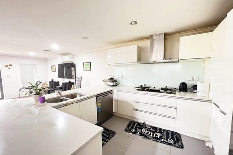 Photo of property in 4 Aster Place, Flat Bush, Auckland, 2019