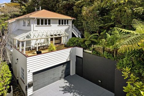 Photo of property in 15 Easdale Street, Kelburn, Wellington, 6012