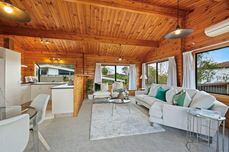 Photo of property in 1/40 Drake Street, Howick, Auckland, 2014