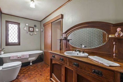 Photo of property in 370 Lake Road, Takapuna, Auckland, 0622