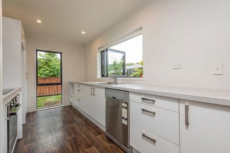 Photo of property in 36 Sunstone Crescent, Brown Owl, Upper Hutt, 5018
