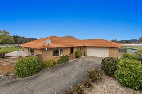 Photo of property in 26 Edgewater Grove, Whakatane, 3120