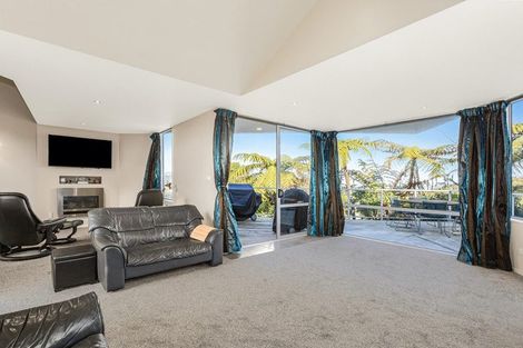 Photo of property in 73 Viewmont Drive, Harbour View, Lower Hutt, 5010