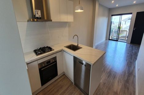 Photo of property in 2/6 Hepburn Road, Glendene, Auckland, 0602