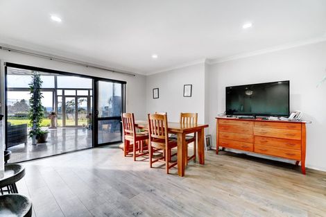 Photo of property in 241 Paremoremo Road, Lucas Heights, Auckland, 0632