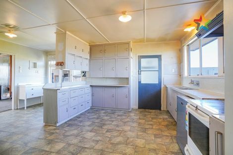 Photo of property in 37 Papatotara Road, Tuatapere, 9620