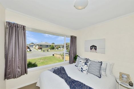 Photo of property in 11 Glenora Place, Hornby, Christchurch, 8042