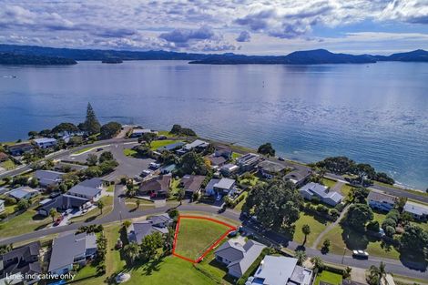 Photo of property in 17 Barbados Way, One Tree Point, 0118