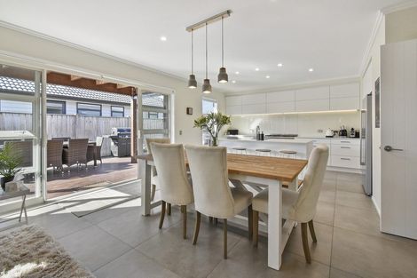 Photo of property in 7 Paso Fino Crescent, Karaka, Papakura, 2113