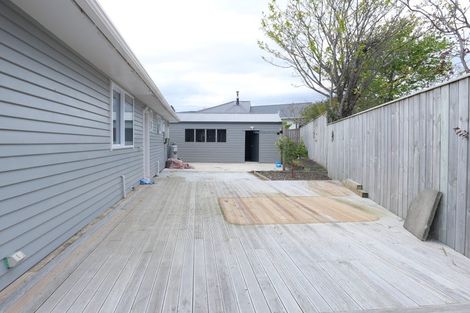 Photo of property in 2 Fincham Road, Raumati Beach, Paraparaumu, 5032