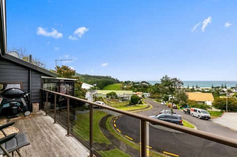 Photo of property in 122 Tuna Place, Onemana, Whangamata, 3691