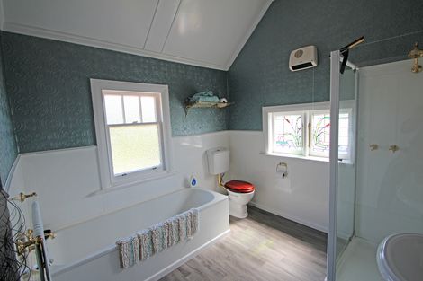 Photo of property in 64 Tees Street, South Hill, Oamaru, 9400