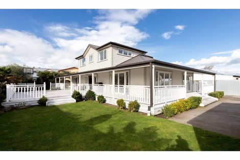 Photo of property in 142 Bower Avenue, New Brighton, Christchurch, 8083