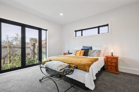 Photo of property in 191 High Street, Oxford, 7430