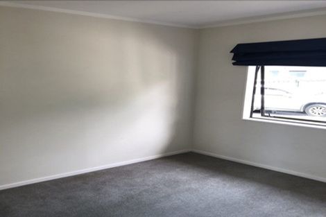 Photo of property in 15b Whitford Avenue, Mount Wellington, Auckland, 1060