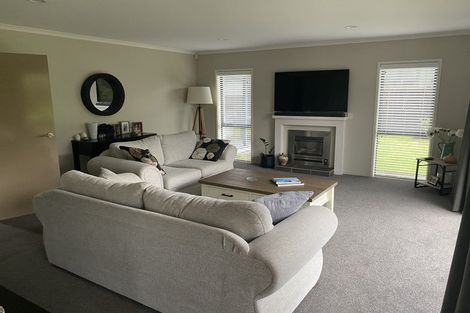 Photo of property in 11 Marlin Terrace, Bell Block, New Plymouth, 4312