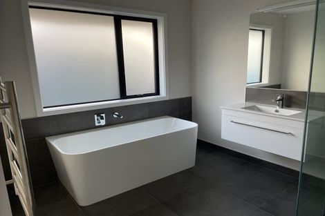 Photo of property in 34 Isobel Hodgson Drive, Cambridge, 3434