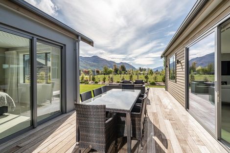 Photo of property in 4 Mcdonald Street, Wanaka, 9305