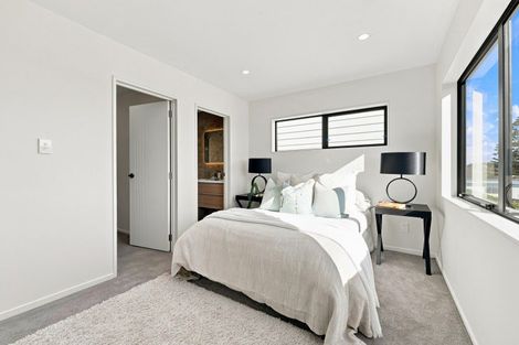 Photo of property in 12 Roseberry Avenue, Birkenhead, Auckland, 0626