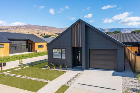 Photo of property in 27 Bragato Way, Cromwell, 9310