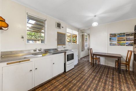 Photo of property in 2 Fraser Street, Roseneath, Port Chalmers, 9023