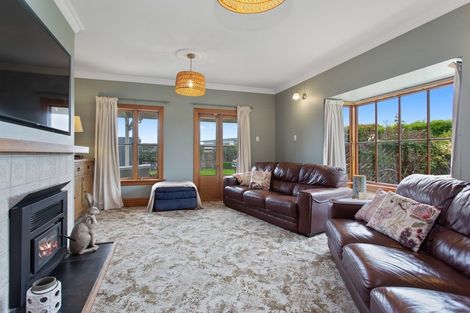 Photo of property in 21 Bank Street, Amberley, 7410