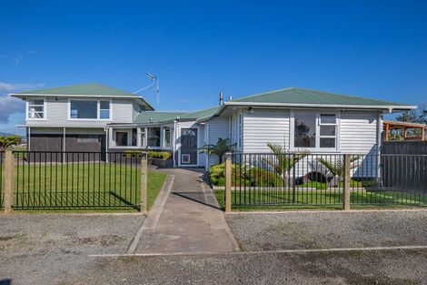Photo of property in 51 Roslyn Road, Levin, 5510