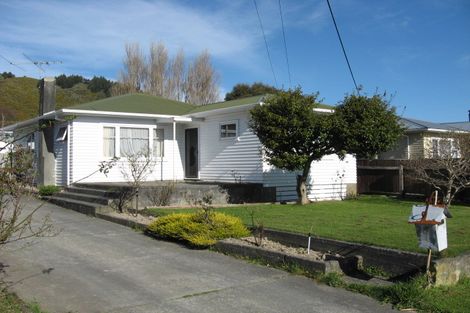 Photo of property in 12 Ruthven Road, Wainuiomata, Lower Hutt, 5014