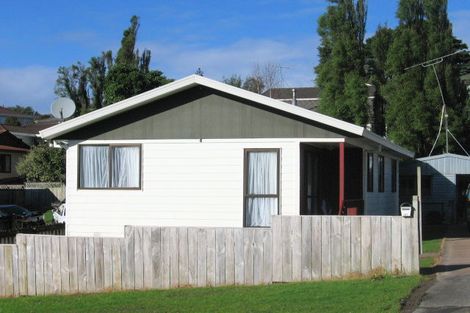 Photo of property in 91 Keegan Drive, Massey, Auckland, 0614