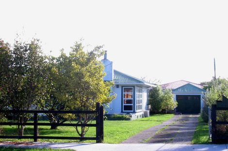 Photo of property in 11 Atmore Avenue, Otaki, 5512