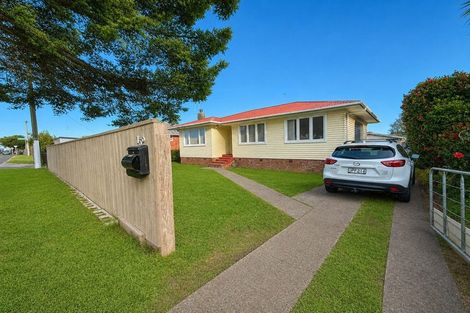 Photo of property in 156 Russell Road, Manurewa, Auckland, 2102