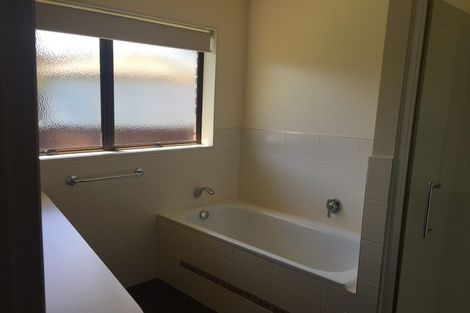 Photo of property in 1 Arcus Street, St Andrews, Hamilton, 3200