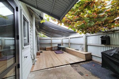 Photo of property in 13 Selwyn Road, Hospital Hill, Napier, 4110