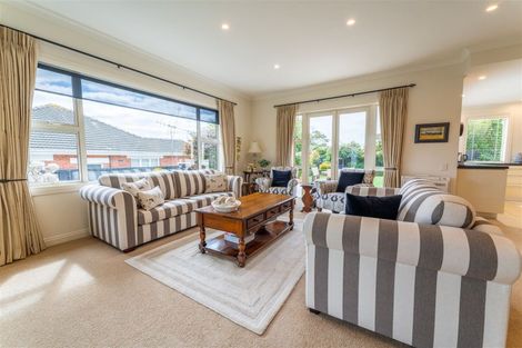 Photo of property in 37 Selwyn Street, Maori Hill, Timaru, 7910