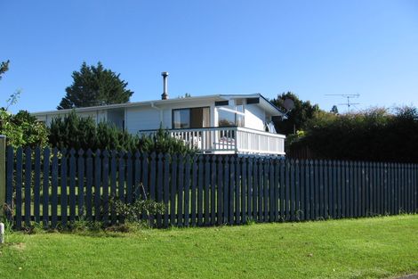 Photo of property in 11 Glynnbrooke Street, Te Atatu South, Auckland, 0610