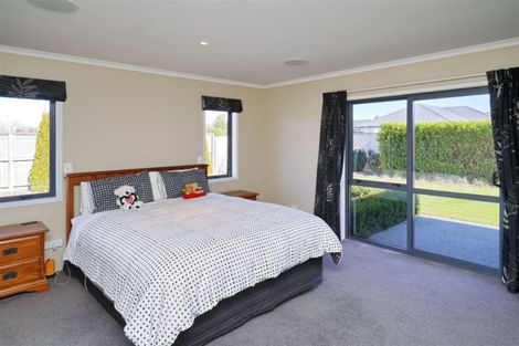 Photo of property in 21 Parklea Avenue, Halswell, Christchurch, 8025