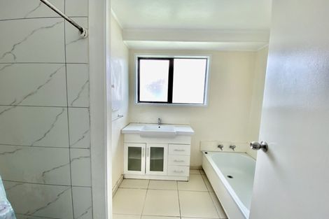 Photo of property in 5 Dissmeyer Drive, Clover Park, Auckland, 2019