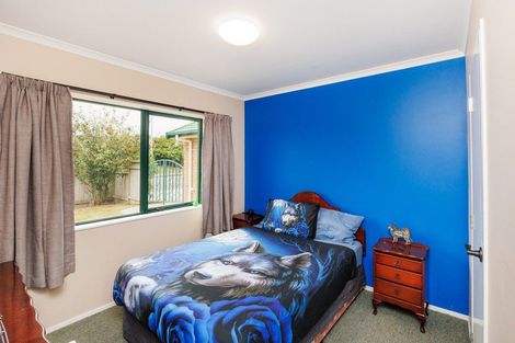 Photo of property in 140 Pacific Drive, Fitzherbert, Palmerston North, 4410