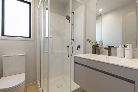 Photo of property in 247 Shakespeare Street, Leamington, Cambridge, 3432