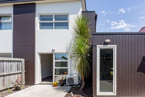 Photo of property in 96b Grafton Street, Waltham, Christchurch, 8011