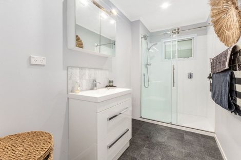 Photo of property in 11 Spinnaker Drive, Whitby, Porirua, 5024