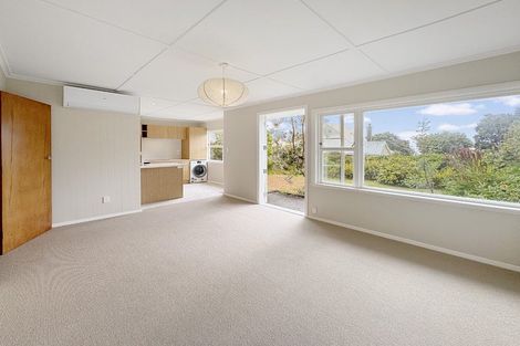 Photo of property in 18 Newry Road, Raumati Beach, Paraparaumu, 5032
