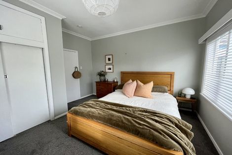 Photo of property in 18 Hinau Street, Tawa, Wellington, 5028