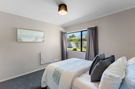 Photo of property in 130 Weggery Drive, Waikanae Beach, Waikanae, 5036