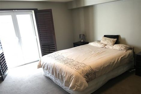 Photo of property in 1/2 Manor Place, Dunedin Central, Dunedin, 9016