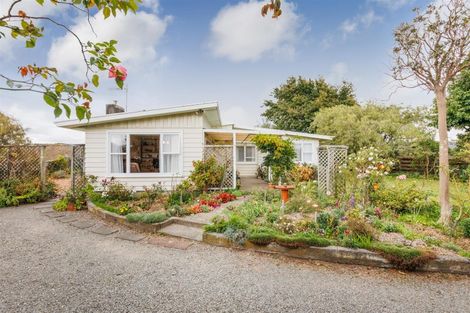 Photo of property in 6 Dalrymple Place, Marton, 4710